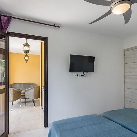 Amazing 3 Bedroom Apartment On The First Line Of The Best Las Americas Beach, Air Conditioner And Terrace Ocean View Playa de las Americas  Ngoại thất bức ảnh
