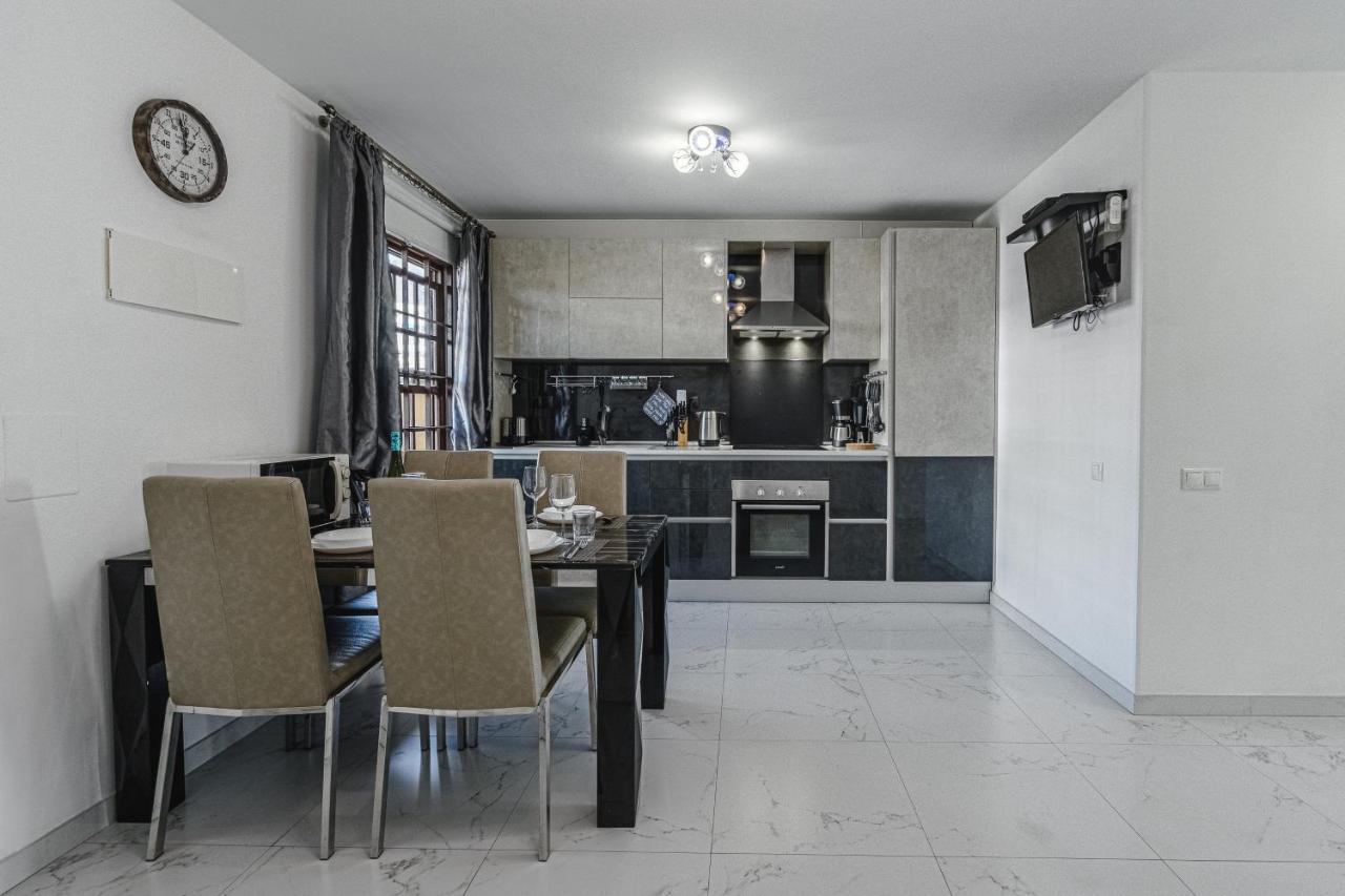 Amazing 3 Bedroom Apartment On The First Line Of The Best Las Americas Beach, Air Conditioner And Terrace Ocean View Playa de las Americas  Ngoại thất bức ảnh