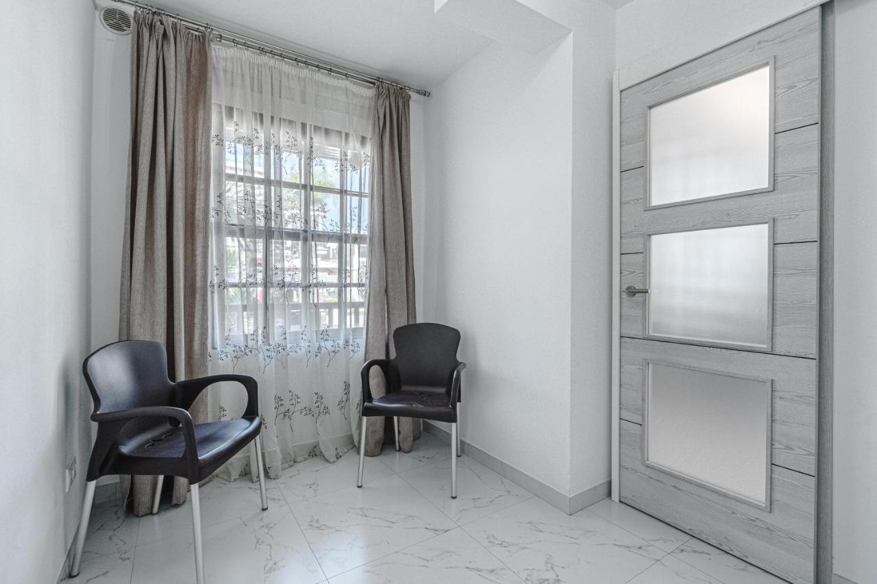 Amazing 3 Bedroom Apartment On The First Line Of The Best Las Americas Beach, Air Conditioner And Terrace Ocean View Playa de las Americas  Ngoại thất bức ảnh